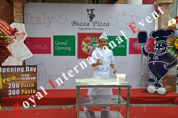 Tổ chức sự kiện Lễ khai trương Nhà hàng Buzza Pizza